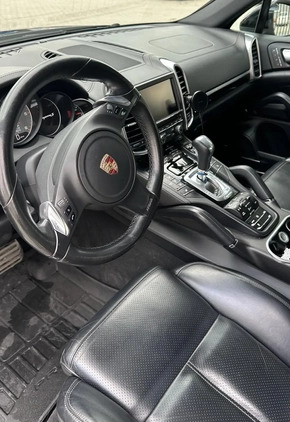 Porsche Cayenne cena 144000 przebieg: 211600, rok produkcji 2014 z Biała małe 106